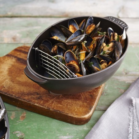 Moulière en Fonte Staub Noir 25 cm - 2L