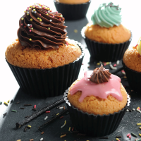Lot de 6 Cupcakes 5 cm Moulflex Noir - DE BUYER - Exemple de créations cupcakes