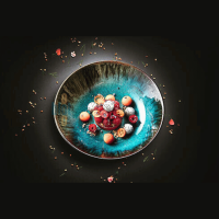 Assiette collection Iris - Design artisanal et finition émail réactif