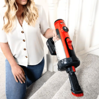 Utilisation du Henry Quick pour nettoyage des escaliers avec brosse
