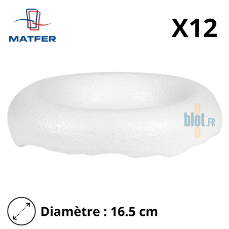 Assiette brute noire en grès mat vue du dessus, forme irrégulière.