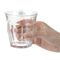 Verre Duralex Picardie 31 cl tenu en main, montrant la prise ergonomique
