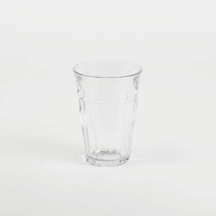 Verre Picardie 36 cl en verre trempé, posé sur fond neutre.