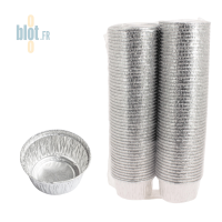 Lot de godets aluminium jetables empilés avec un godet individuel posé à côté