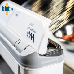 Vue de près du Wrapmaster 3000 – système de coupe sécurisée pour film et aluminium