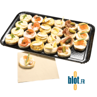 Plateau carton noir 25×34 pour toasts apéritifs et assortiments traiteur.