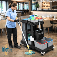 Chariot ECO-Matic 3 utilisé en restaurant avec agent d’entretien