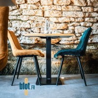 chaises PAMELA vertes et moutarde autour table restaurant mobilier professionnel CHR