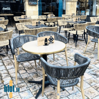 fauteuils ARUSHA gris en terrasse de restaurant mobilier extérieur CHR