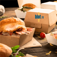 Boîte burger kraft en situation pour vente à emporter