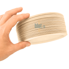 Paquet de 50 assiettes en bagasse naturelle 23 cm vu de côté